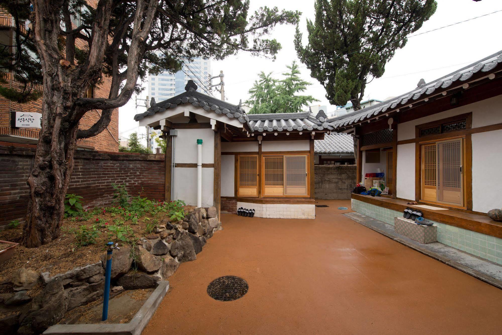 Empathy Hanok Guesthouse Тэгу Экстерьер фото