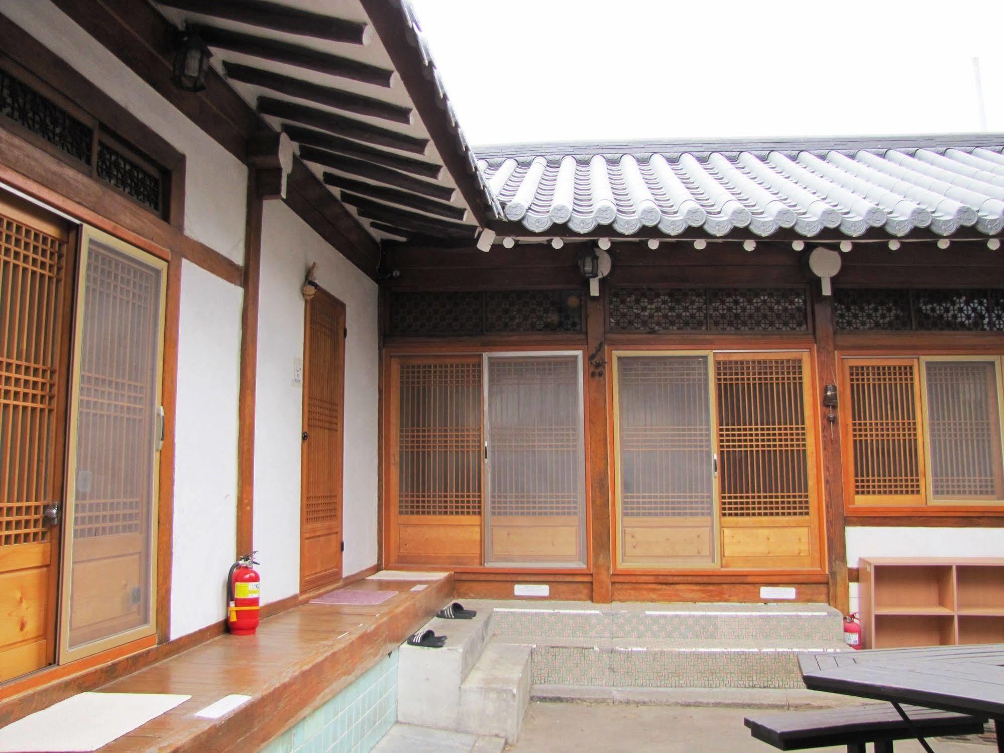 Empathy Hanok Guesthouse Тэгу Экстерьер фото